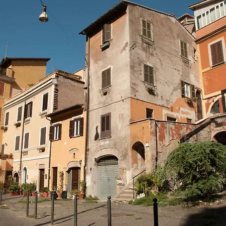 Trastevere Classico Self Check In Rome