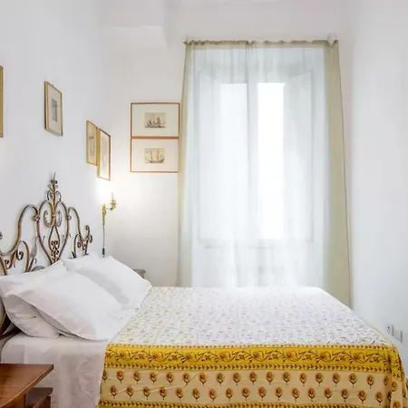 Trastevere Classico Self Check In