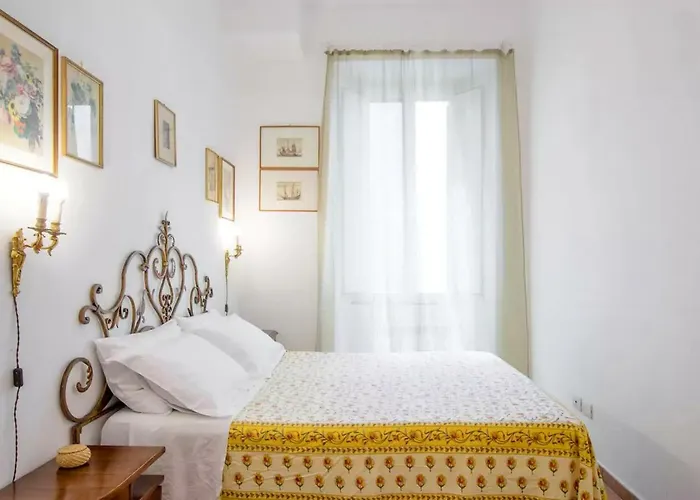 Trastevere Classico Self Check In