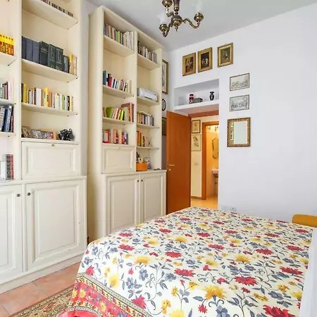 Apartament Trastevere Classico Self Check In Rzym